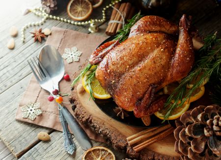 Amerykańskie danie bożonarodzeniowe – pieczony nadziewany indyk